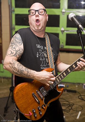 hanover_fist_ronnys_02