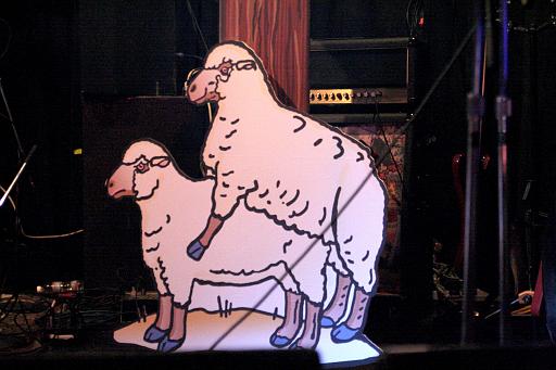 destroy_everything_christmas_rf0432