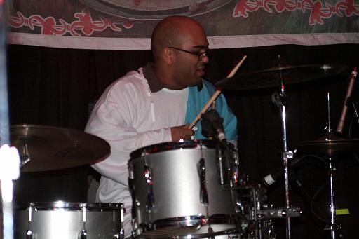 destroy_everything_christmas_rf0451