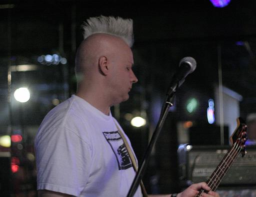 stiff_mittens_s83_01